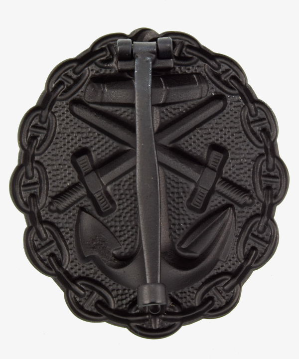 Wounded badge of the Navy in 1918 in black
